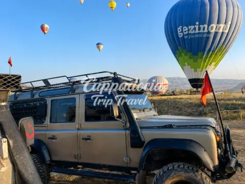 Panorama al tramonto sulla Cappadocia durante il safari in jeep