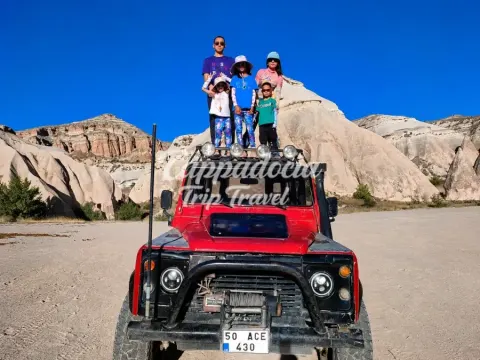 Tour in jeep con vista panoramica sui camini delle fate di Cappadocia