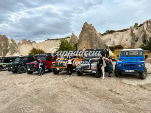 Avventura in jeep fuoristrada tra le valli nascoste della Cappadocia